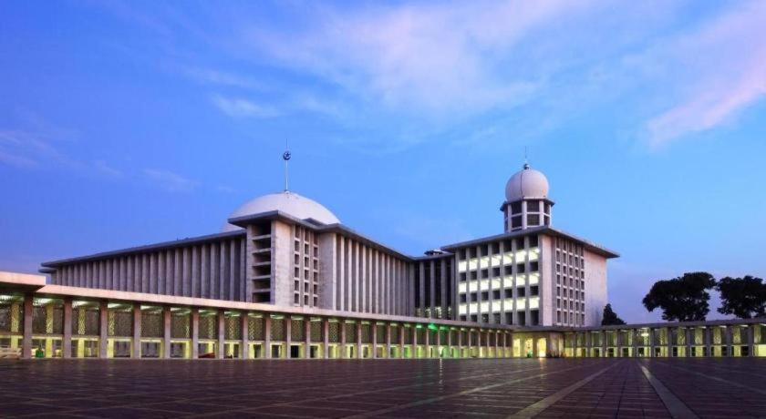 Classic Hotel Jakarta Kültér fotó